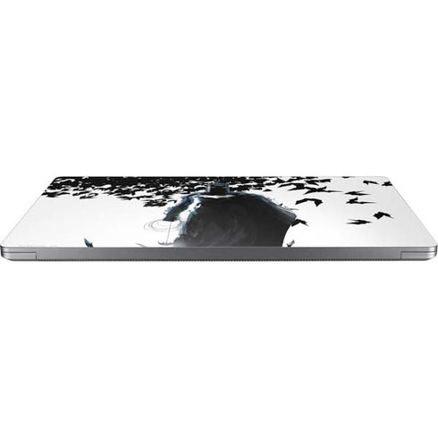 DC Comics Batman Holding batarang Art Universal Laptop 16.6in (13.4 x 9.7in) Skin